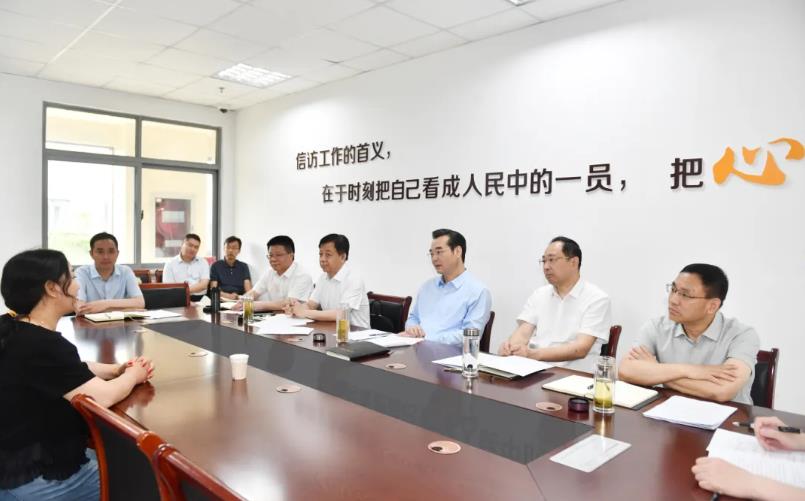史志军调研信访工作接待信访群众