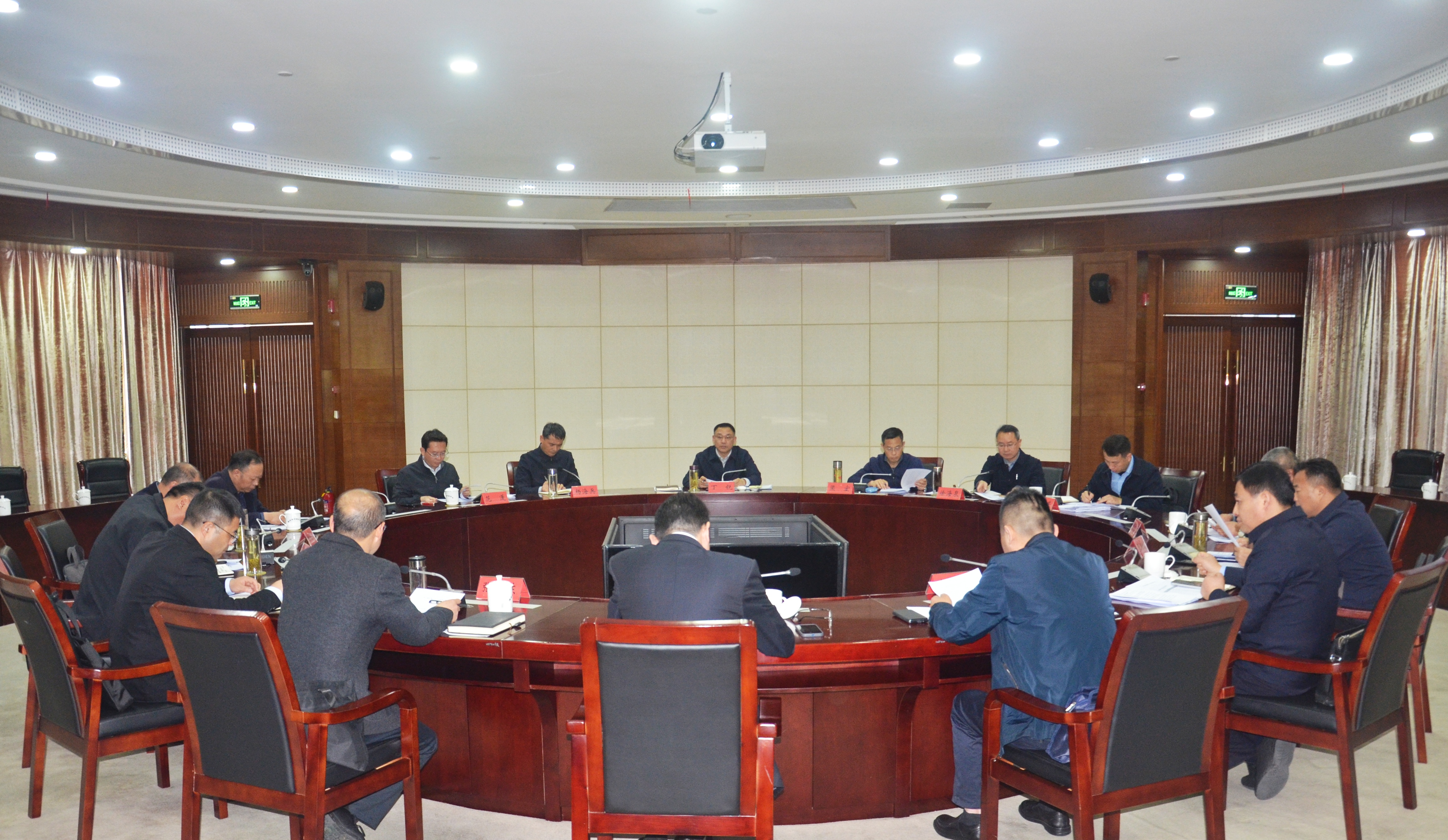 全市信访局长会议召开